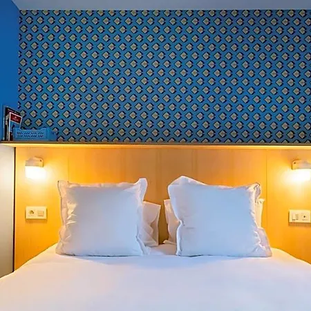 Hotel Cosmiques - Centre 2*